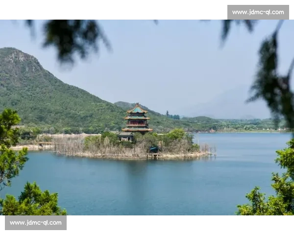 粉动十三陵！“她铁” 开赛奏响 “体育 + 文旅” 新章