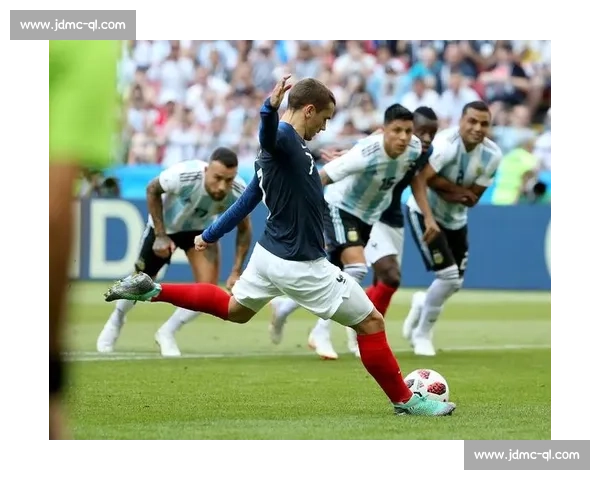 格列兹曼：铲球与回追，我爱的足球模样