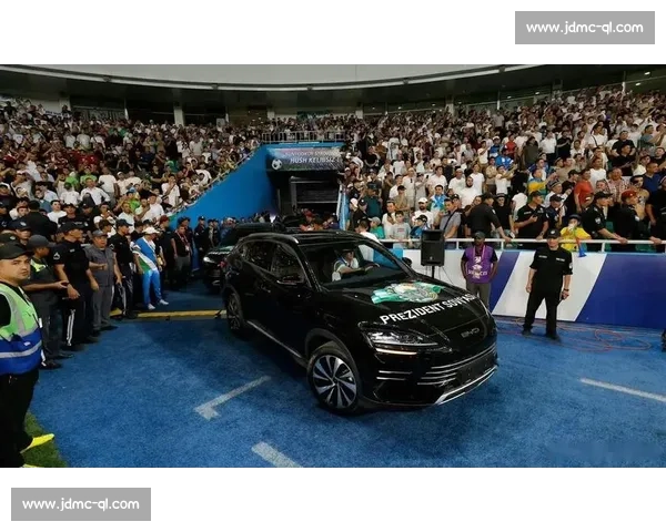 首进世界杯！乌兹别克斯坦总统豪赠 42 辆比亚迪豪车，总价 660 万球员直接开走