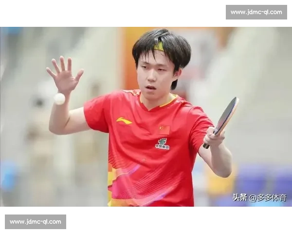 王楚钦双线圈粉：赛场逆转封神，校园腼腆暖心
